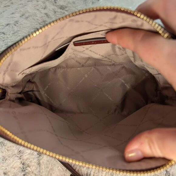 Michael Kors Burgundy Crossbody Bag Monogram Jet Set Adjustable Strap - Picture 4 of 6